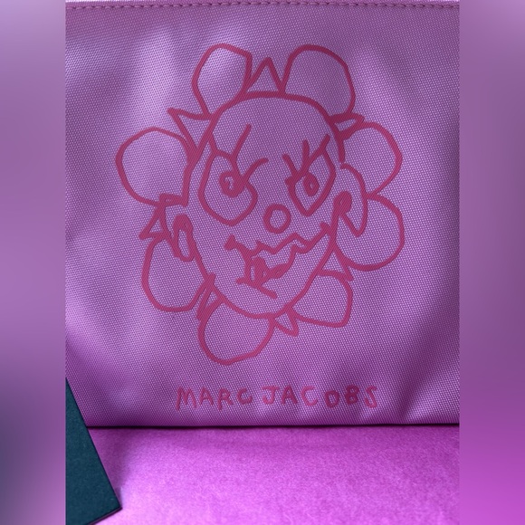 🌼 HEAVEN BY MARC JACOBS CRAZY DAISY POUCH 🌼 NWT 🌼 - Picture 6 of 16